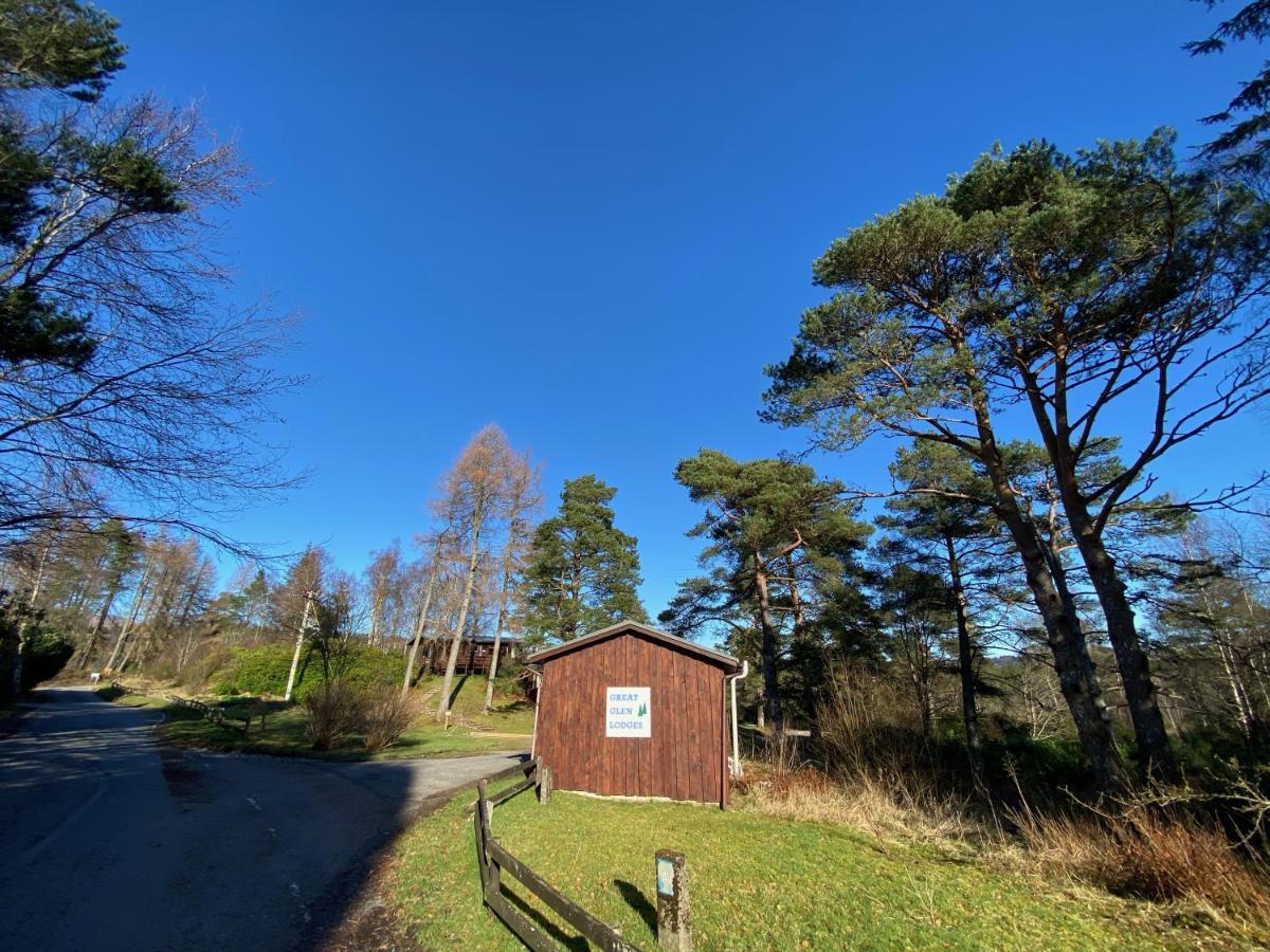 Great Glen Holidays - Chalets フォート・ウィリアム エクステリア 写真
