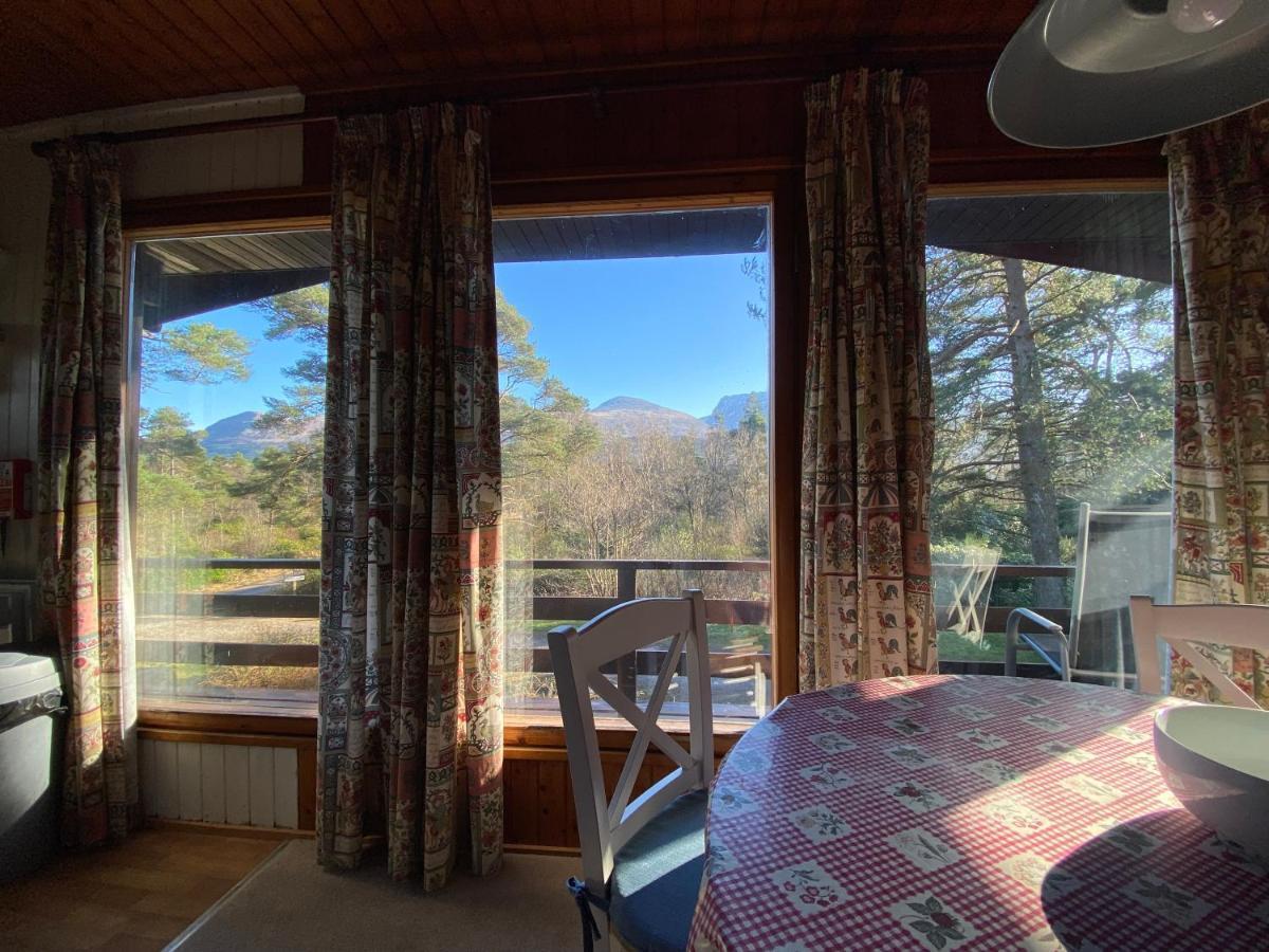 Great Glen Holidays - Chalets フォート・ウィリアム エクステリア 写真