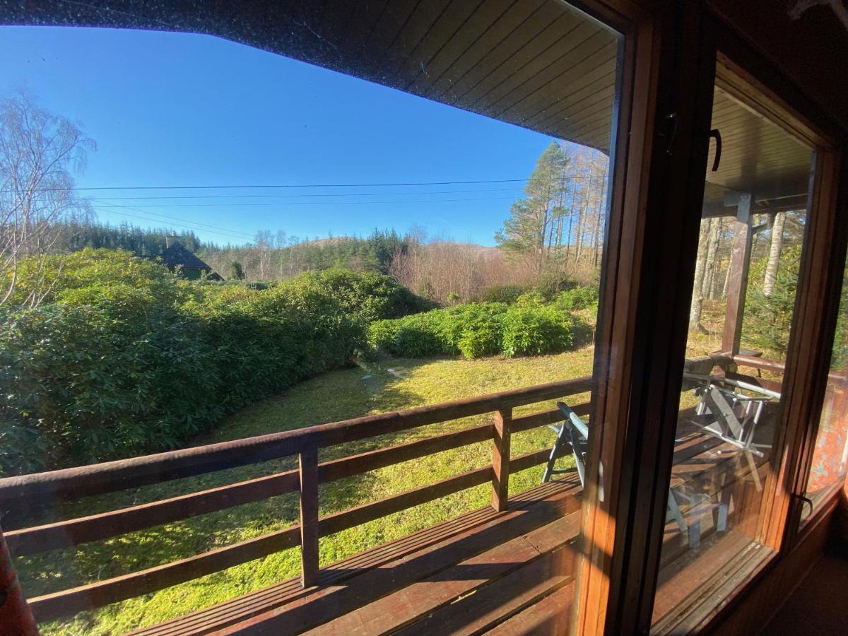 Great Glen Holidays - Chalets フォート・ウィリアム エクステリア 写真