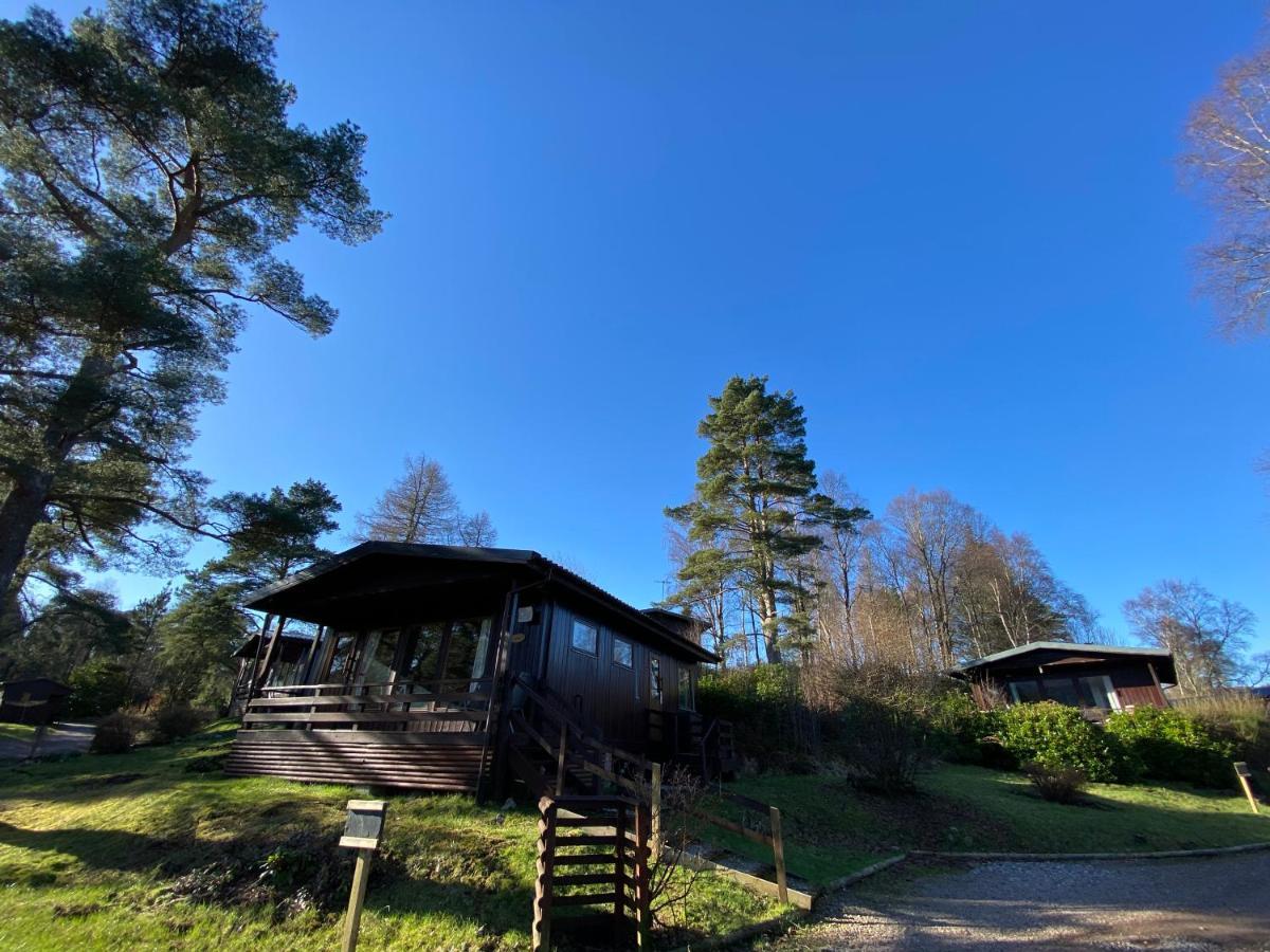 Great Glen Holidays - Chalets フォート・ウィリアム エクステリア 写真