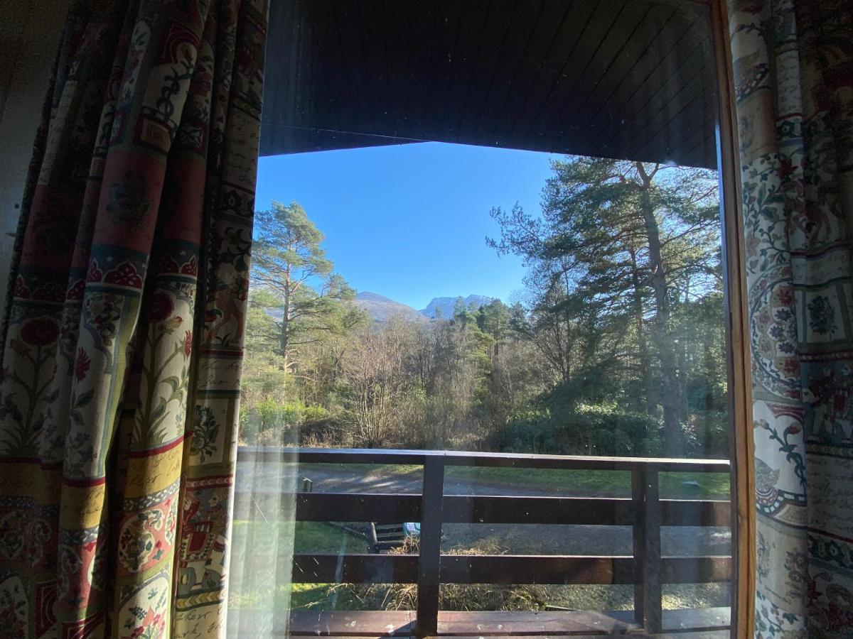 Great Glen Holidays - Chalets フォート・ウィリアム エクステリア 写真